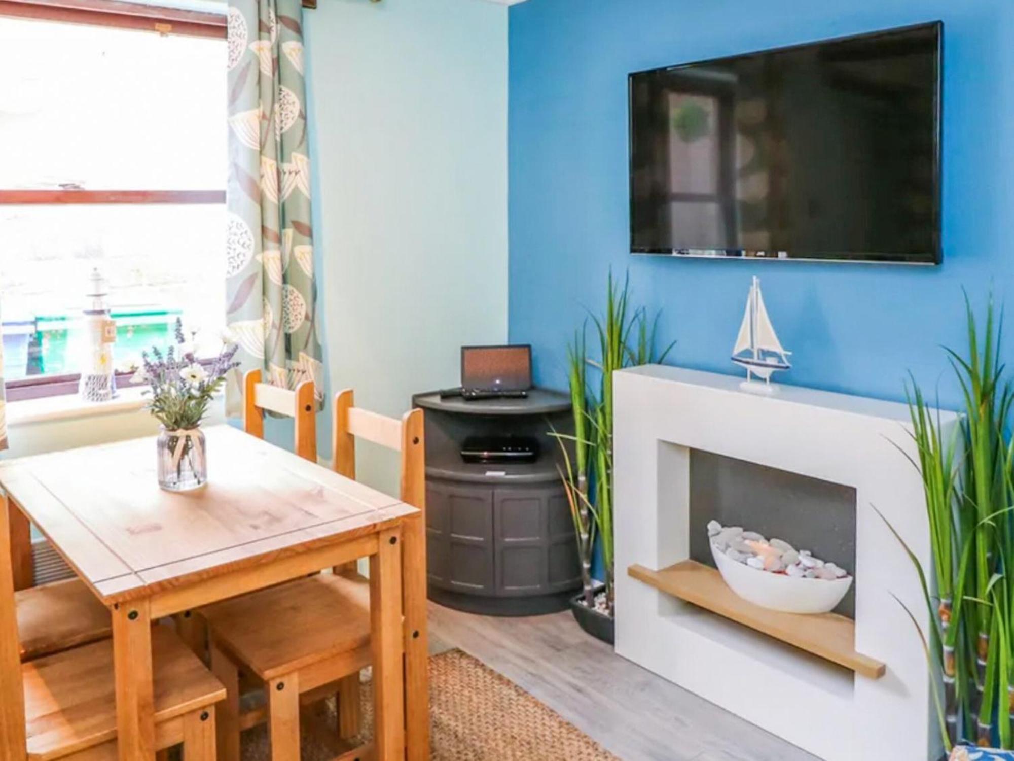 Whitby Sands Luaran gambar